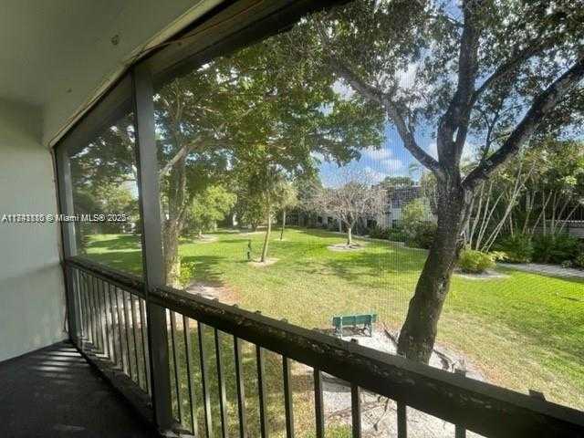 Small Image of 3109 OAKLAND SHORES DR #G212, Oakland Park Number 15