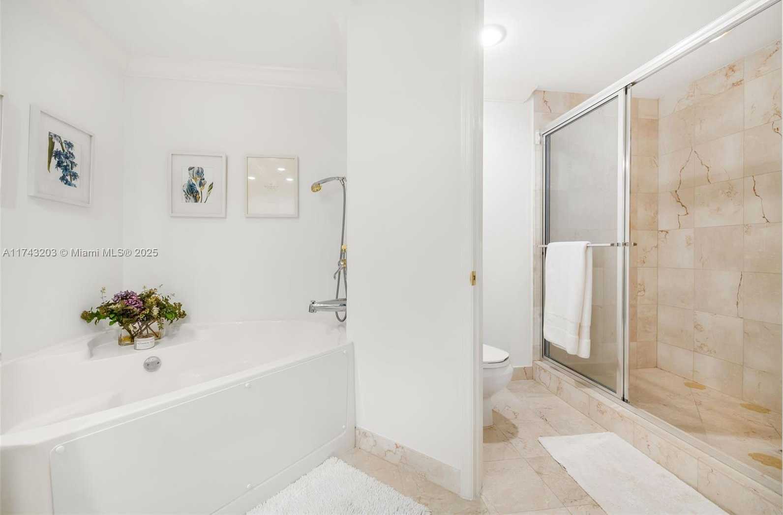 Small Image of 3370 HIDDEN BAY DR #1702, Aventura Number 29