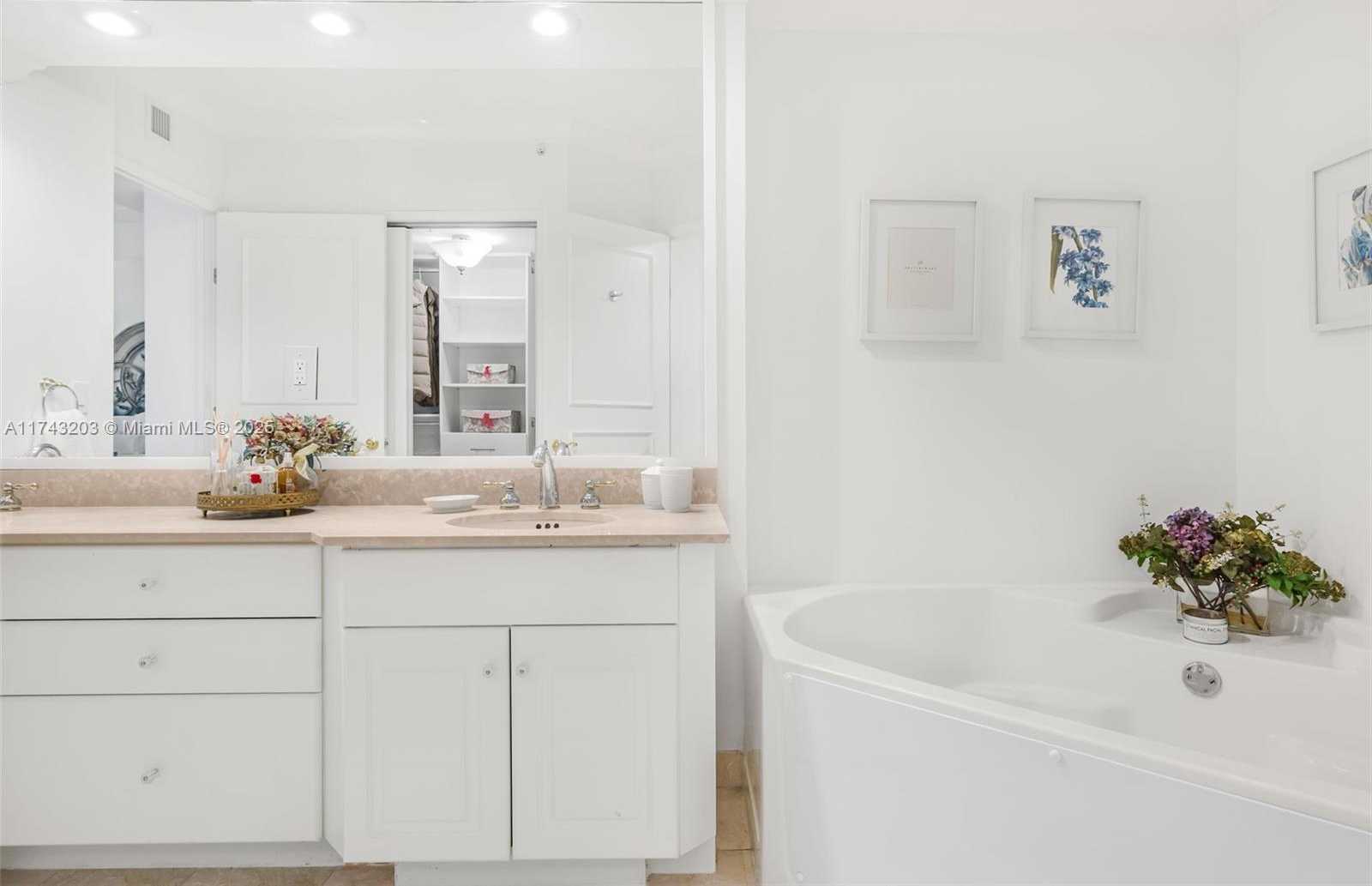 Small Image of 3370 HIDDEN BAY DR #1702, Aventura Number 30