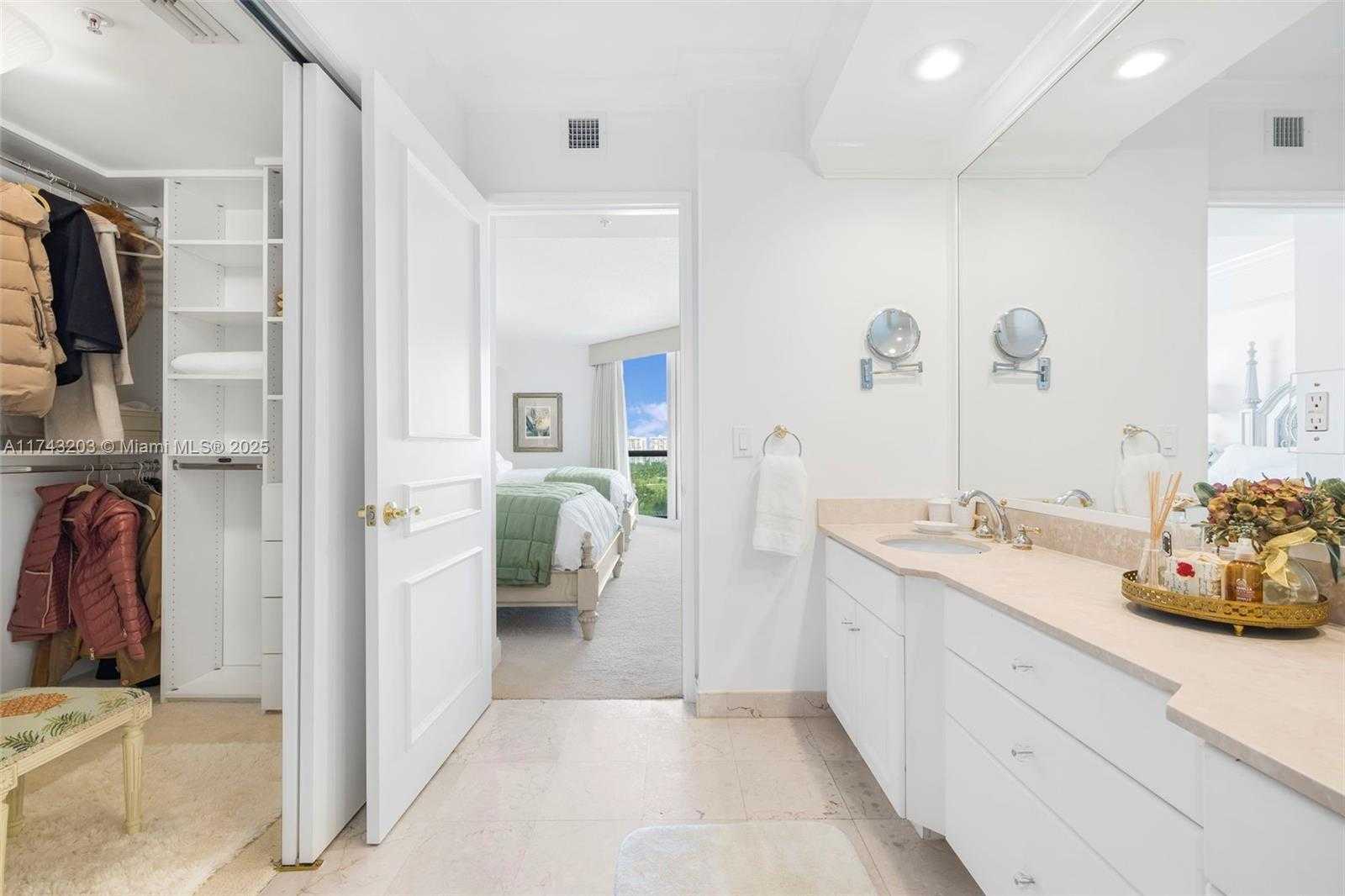 Small Image of 3370 HIDDEN BAY DR #1702, Aventura Number 32