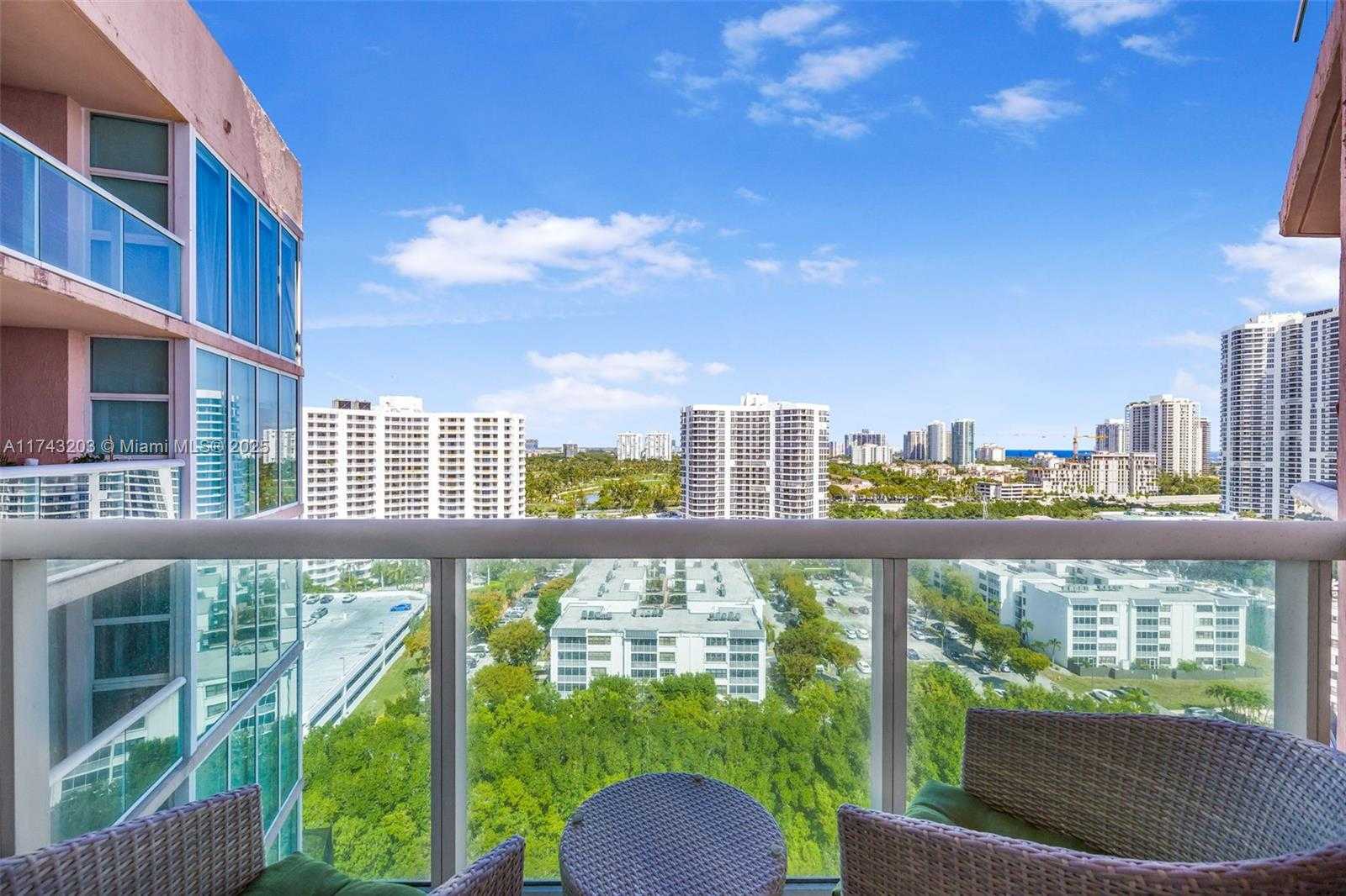 Small Image of 3370 HIDDEN BAY DR #1702, Aventura Number 39