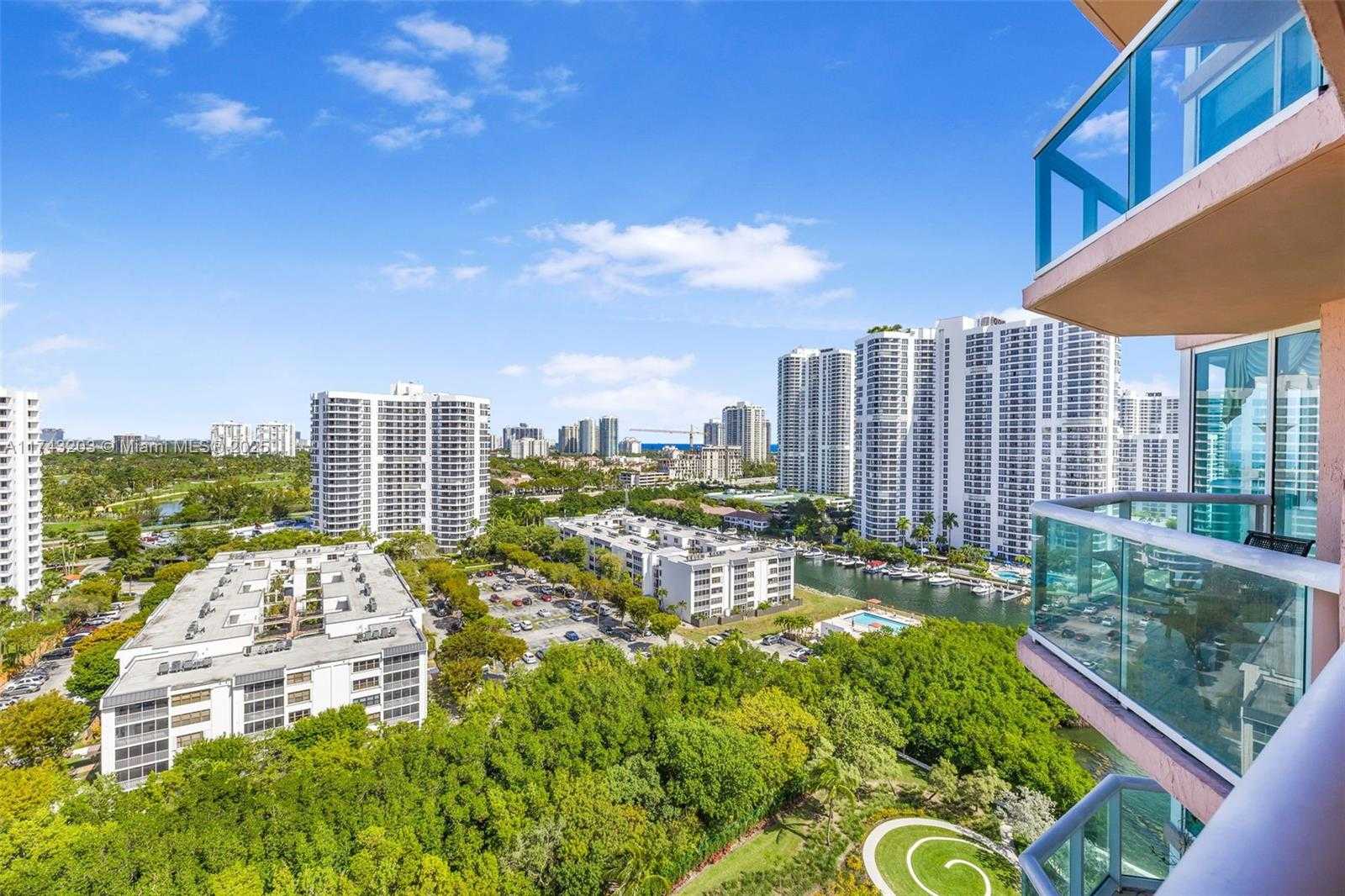 Small Image of 3370 HIDDEN BAY DR #1702, Aventura Number 40