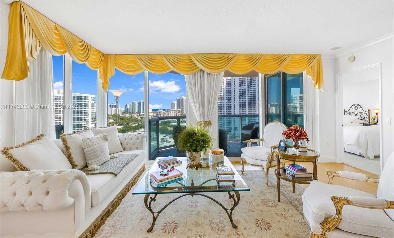 Small Image of 3370 HIDDEN BAY DR #1702, Aventura Number 5