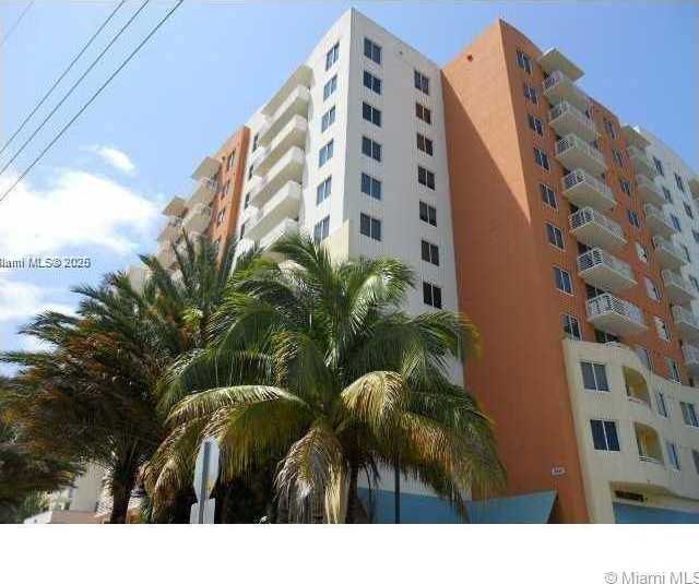 Small Image of 18800 NORTH EAST 29TH AVE #1027, Aventura Number 2