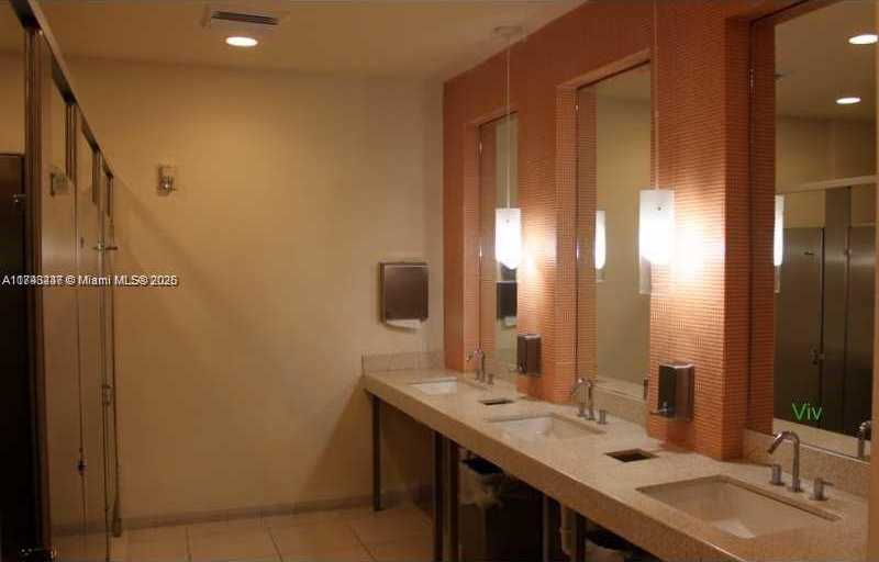 Small Image of 18800 NORTH EAST 29TH AVE #1027, Aventura Number 24