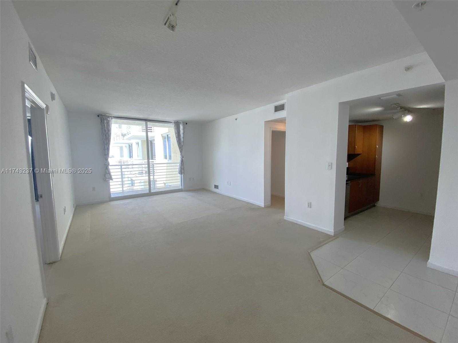 Small Image of 18800 NORTH EAST 29TH AVE #1027, Aventura Number 4