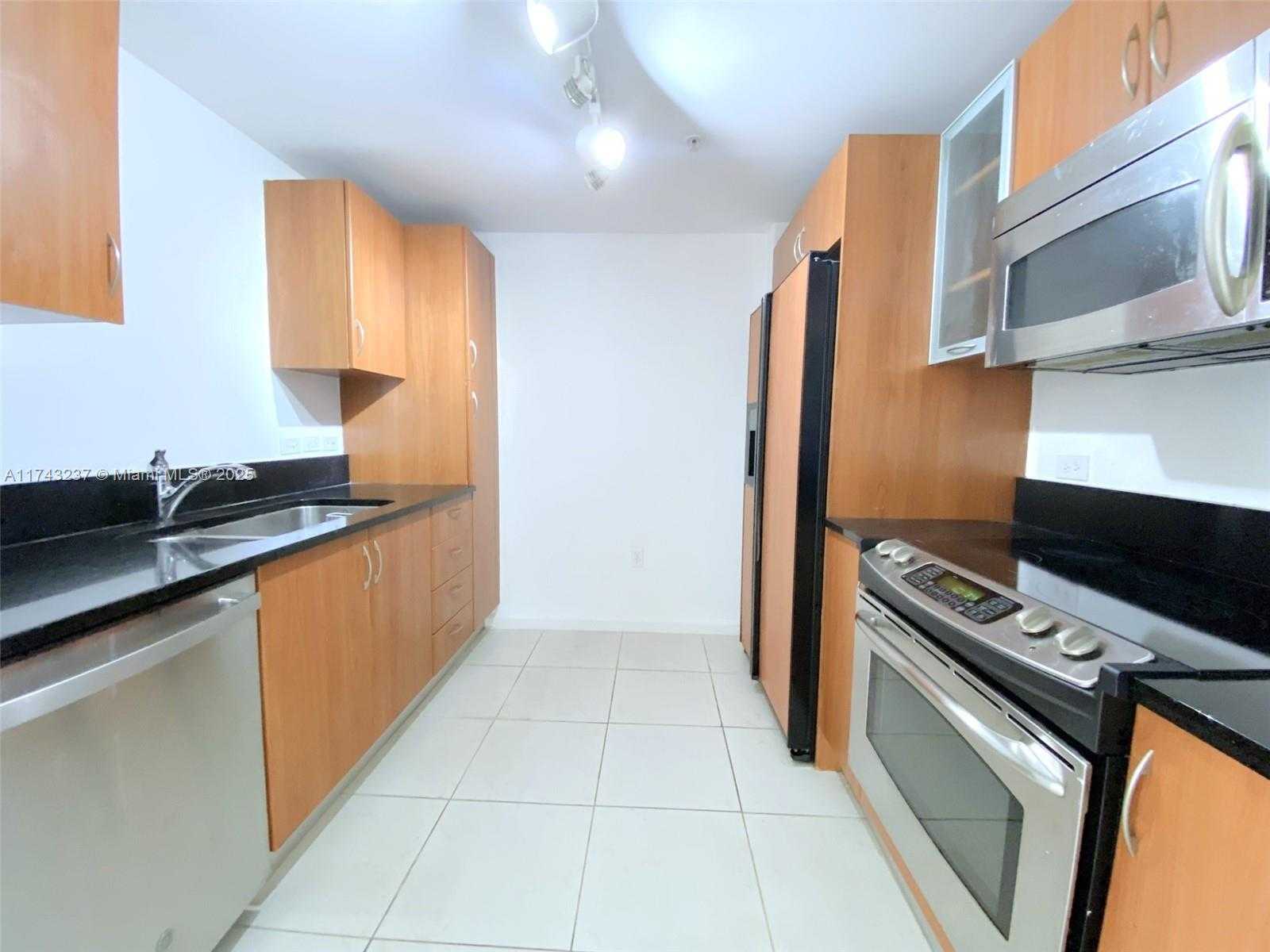 Small Image of 18800 NORTH EAST 29TH AVE #1027, Aventura Number 5