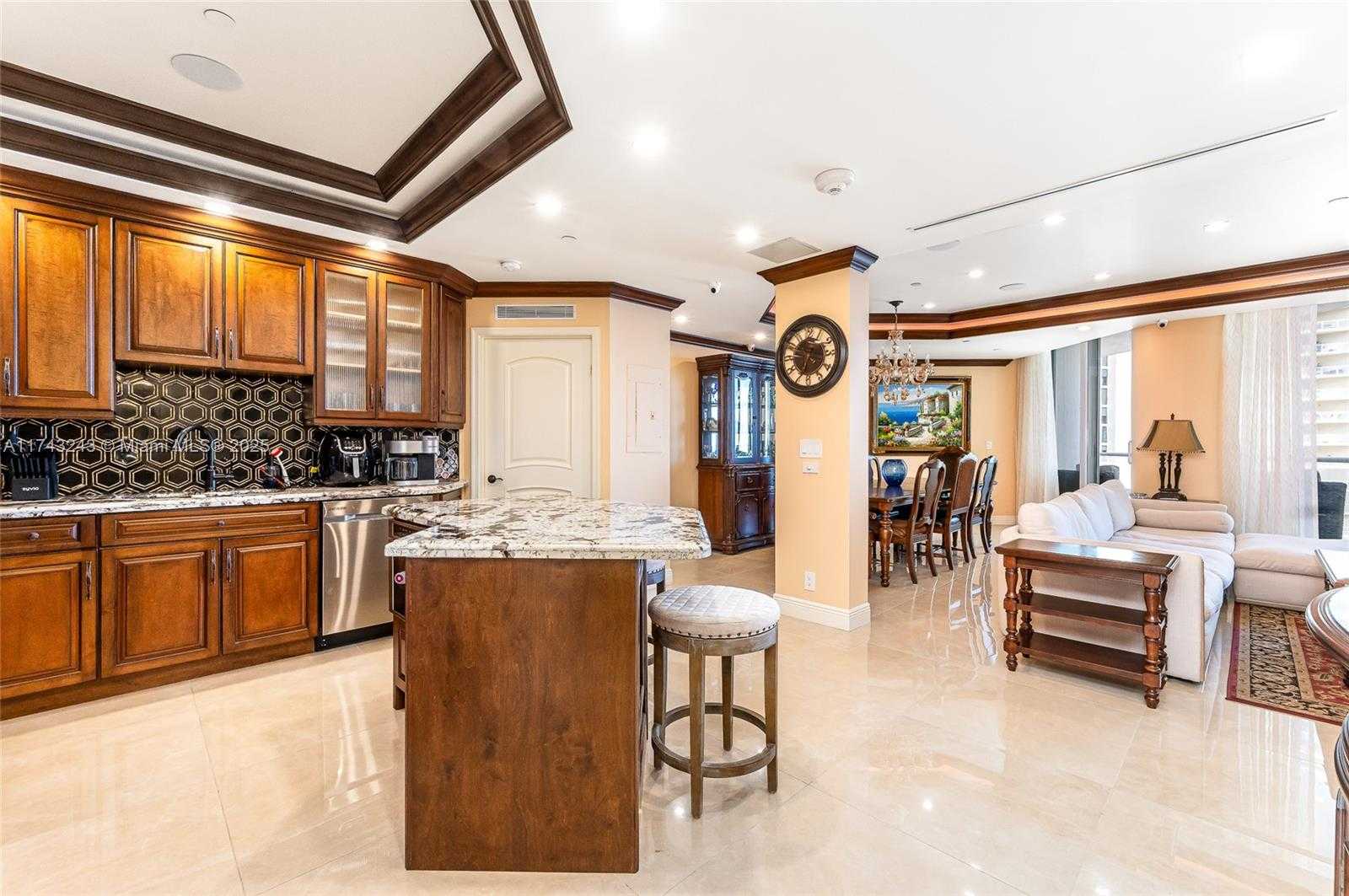 Small Image of 16485 COLLINS AVE #OS35C, Sunny Isles Beach Number 10