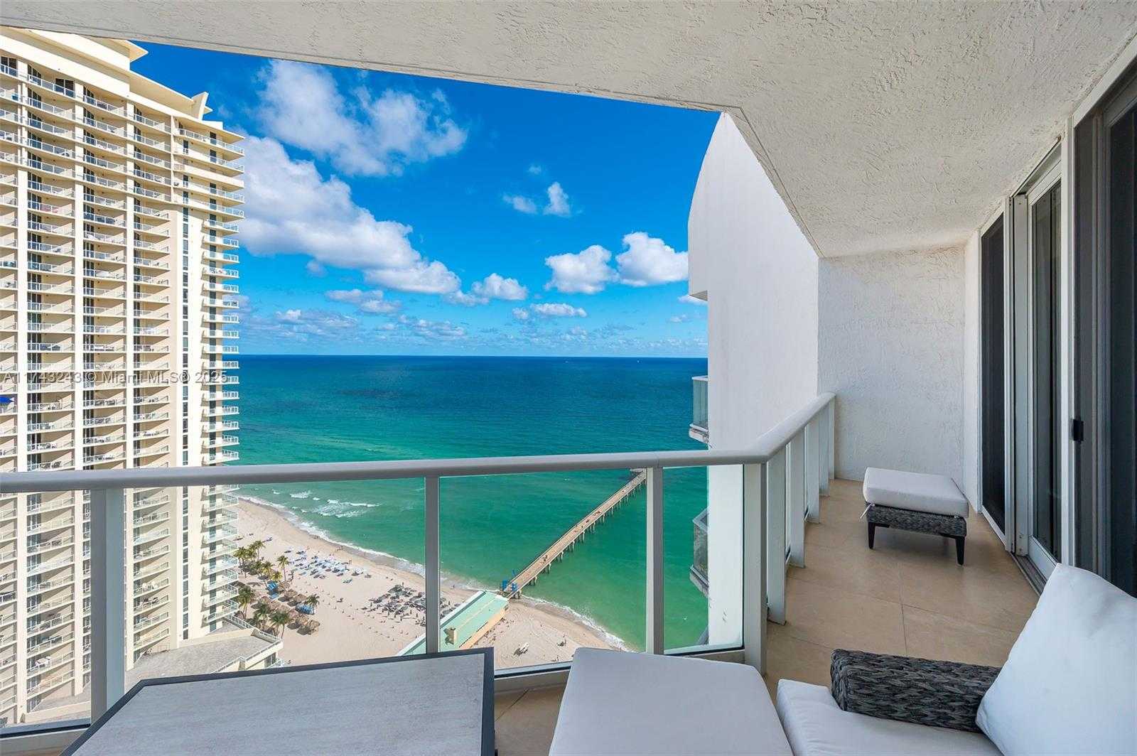 Small Image of 16485 COLLINS AVE #OS35C, Sunny Isles Beach Number 2