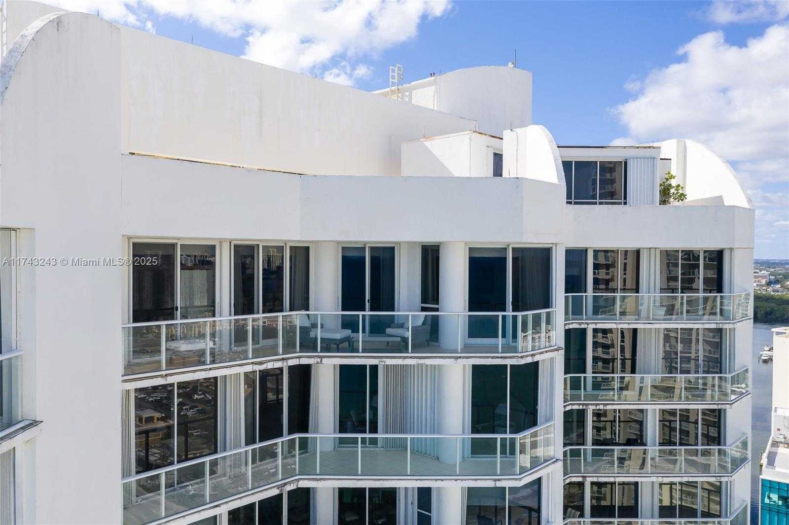 Small Image of 16485 COLLINS AVE #OS35C, Sunny Isles Beach Number 31