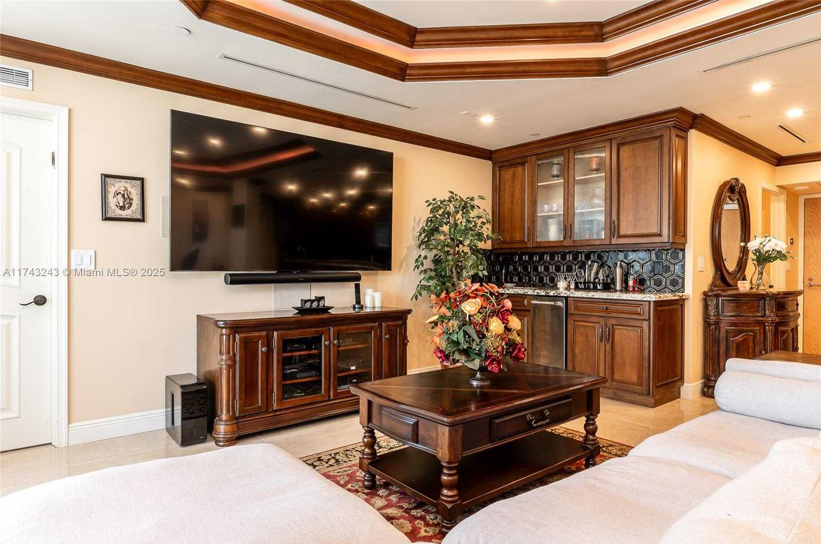Small Image of 16485 COLLINS AVE #OS35C, Sunny Isles Beach Number 5