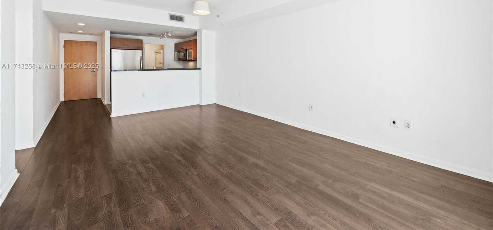 Small Image of 244 BISCAYNE BLVD #1609, Miami Number 10