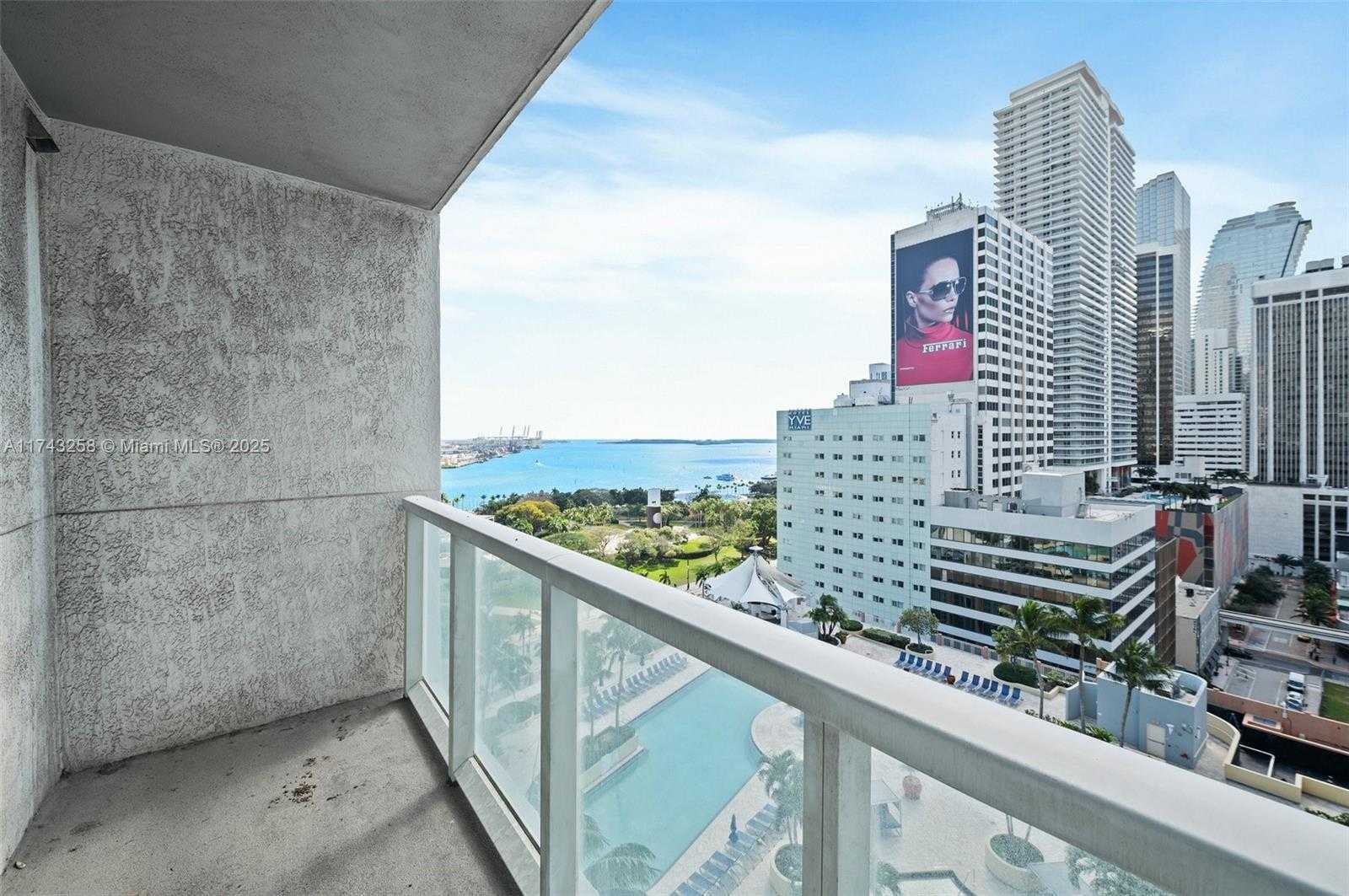 Small Image of 244 BISCAYNE BLVD #1609, Miami Number 11