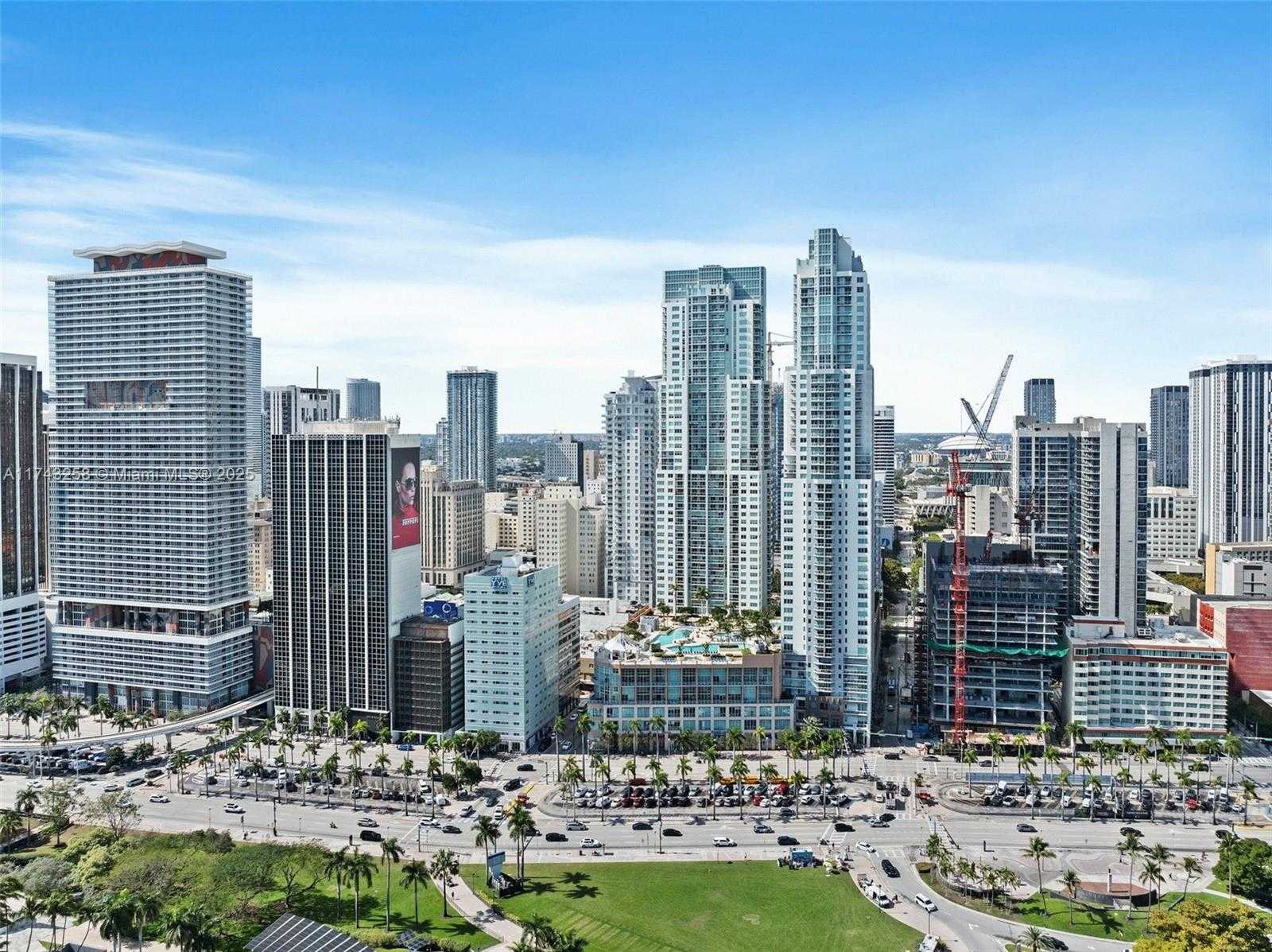 Small Image of 244 BISCAYNE BLVD #1609, Miami Number 25