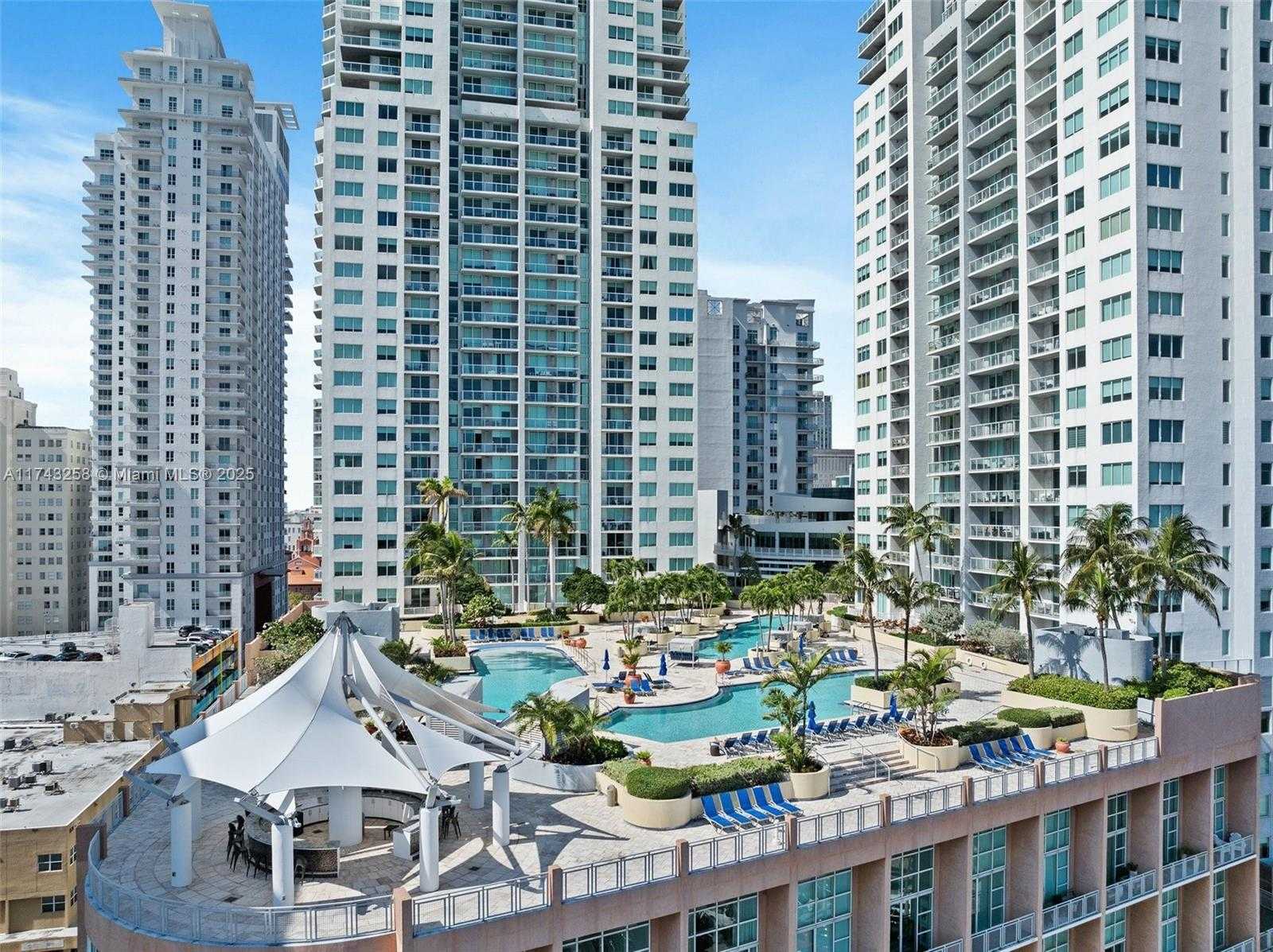 Small Image of 244 BISCAYNE BLVD #1609, Miami Number 30