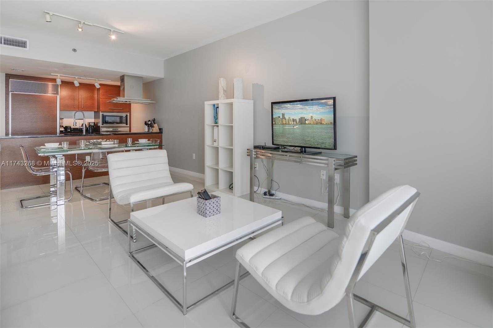 Small Image of 485 BRICKELL AVE #4506, Miami Number 10
