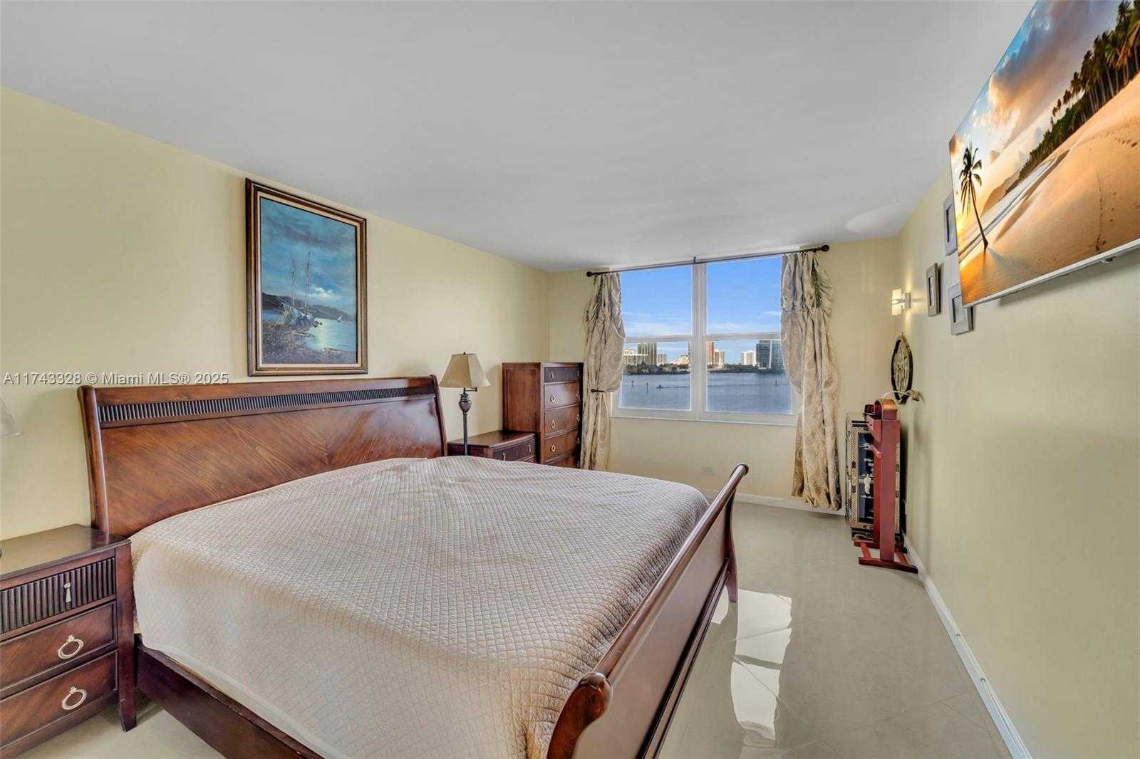 Small Image of 301 174TH ST #614, Sunny Isles Beach Number 11