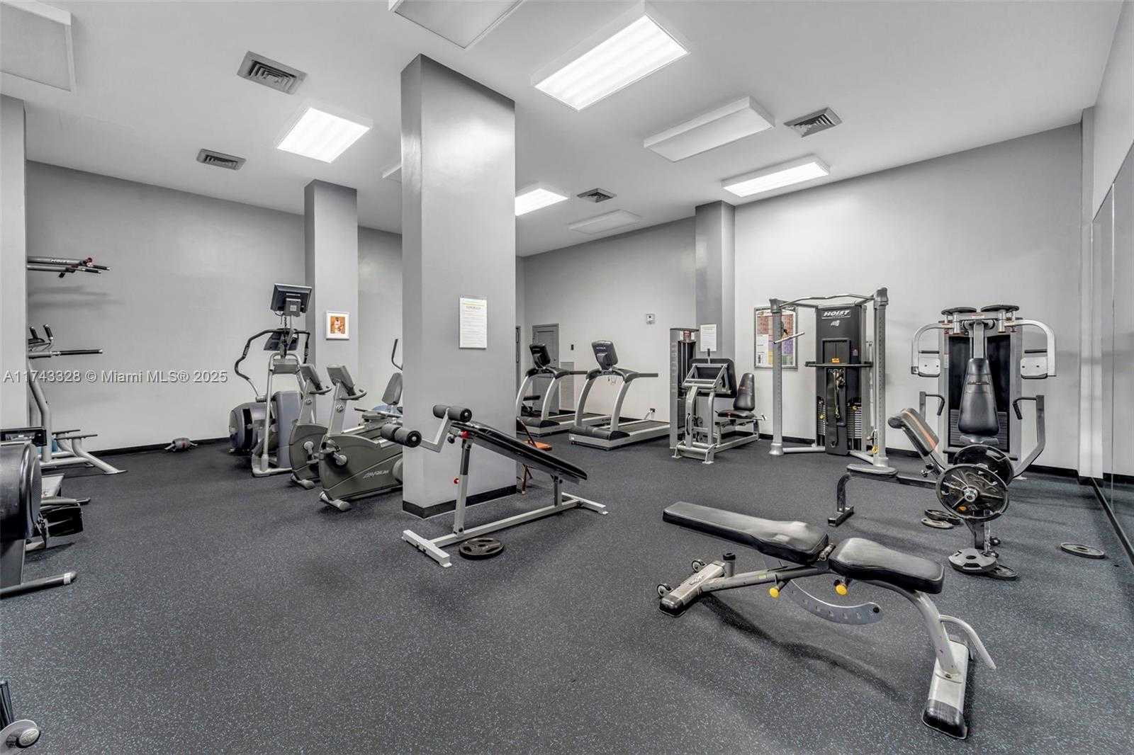 Small Image of 301 174TH ST #614, Sunny Isles Beach Number 17