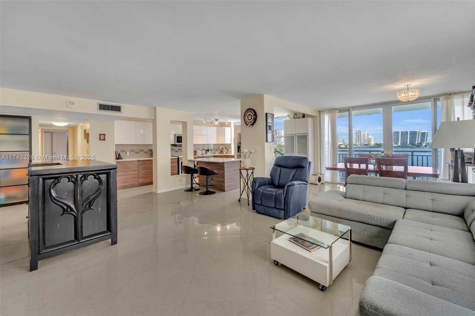 Small Image of 301 174TH ST #614, Sunny Isles Beach Number 2