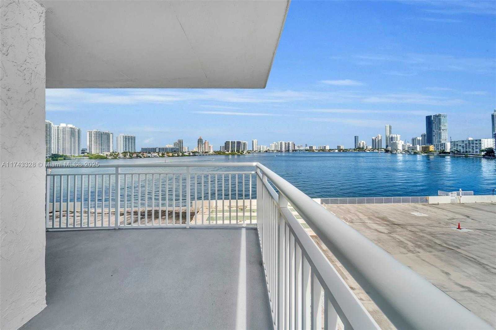 Small Image of 301 174TH ST #614, Sunny Isles Beach Number 7