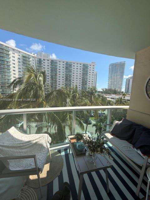 Small Image of 19390 #510, Sunny Isles Beach Number 23