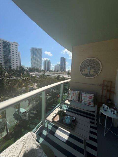 Small Image of 19390 #510, Sunny Isles Beach Number 28