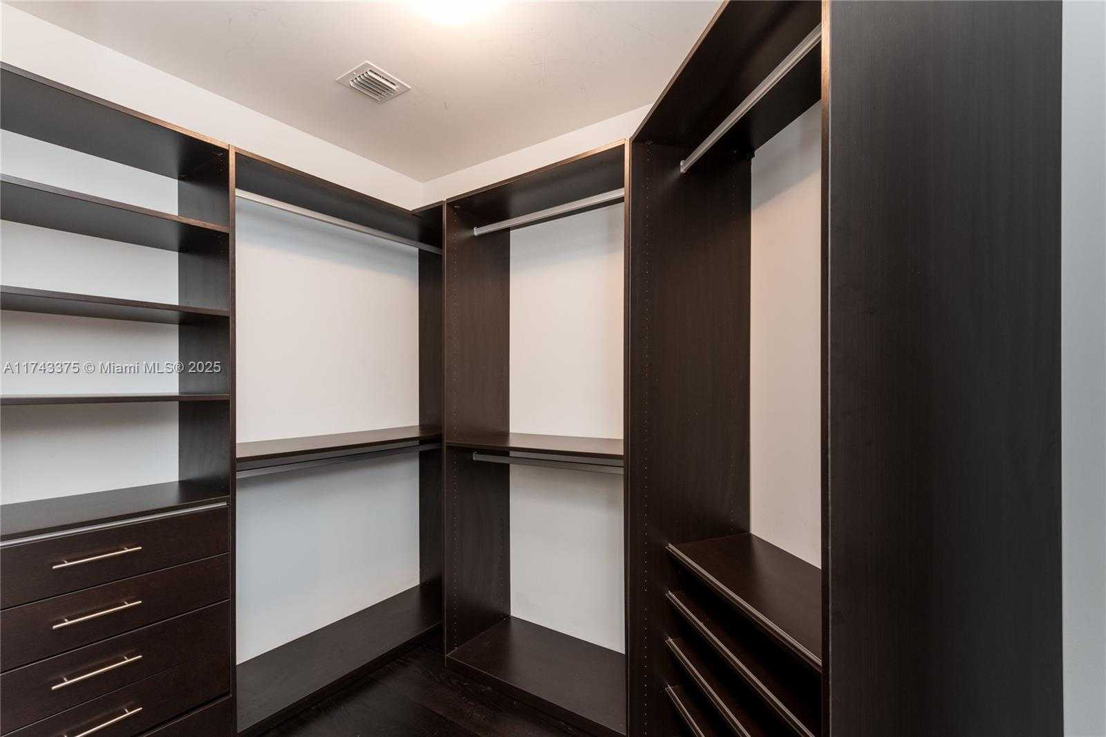 Small Image of 2711 SOUTH OCEAN DR #3302, Hollywood Number 17