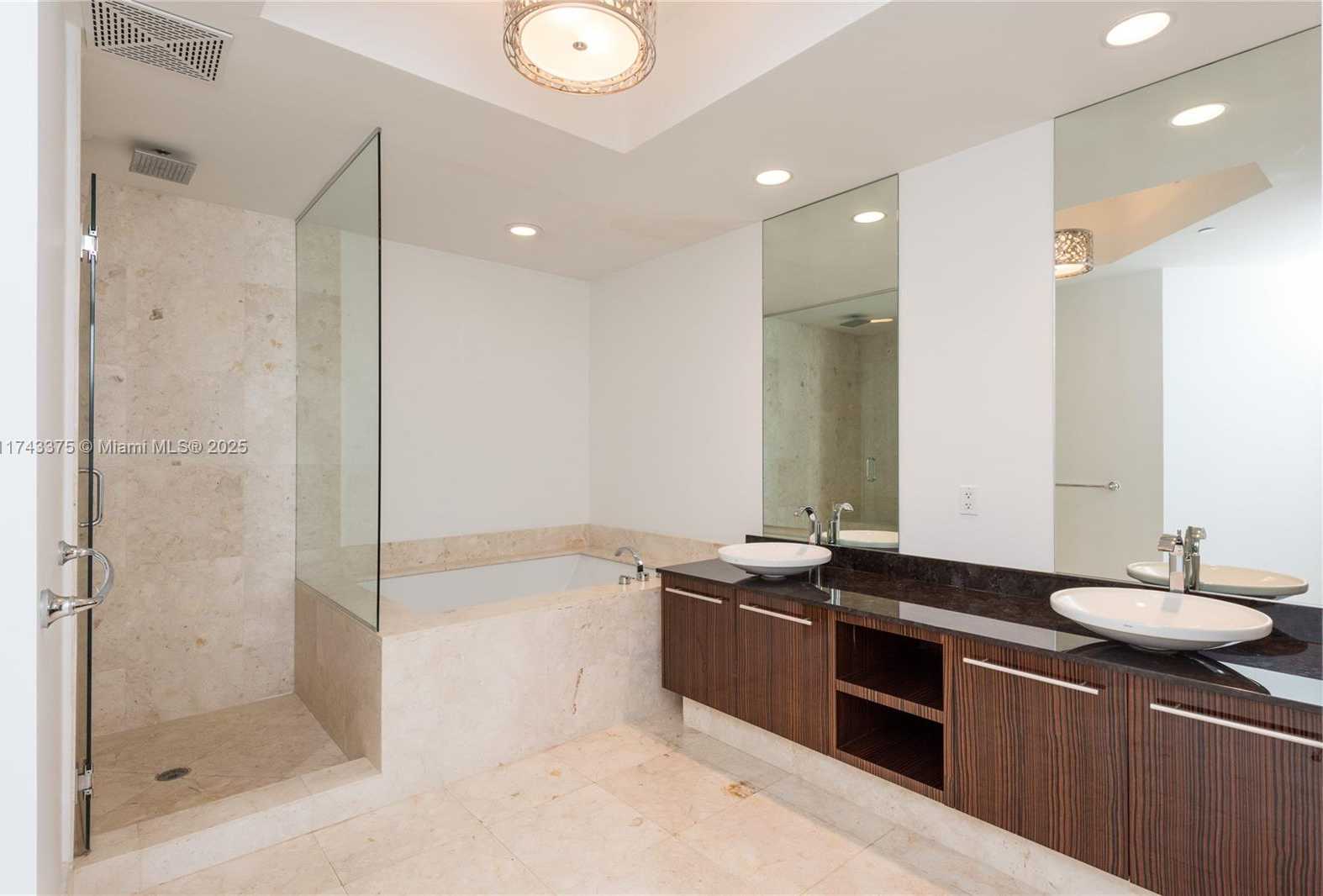 Small Image of 2711 SOUTH OCEAN DR #3302, Hollywood Number 18