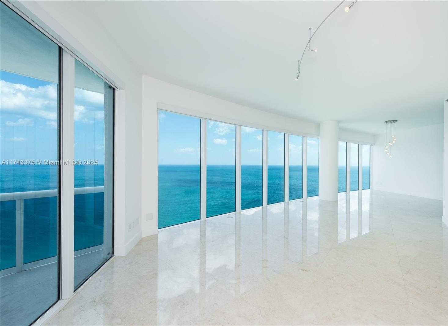 Small Image of 2711 SOUTH OCEAN DR #3302, Hollywood Number 2