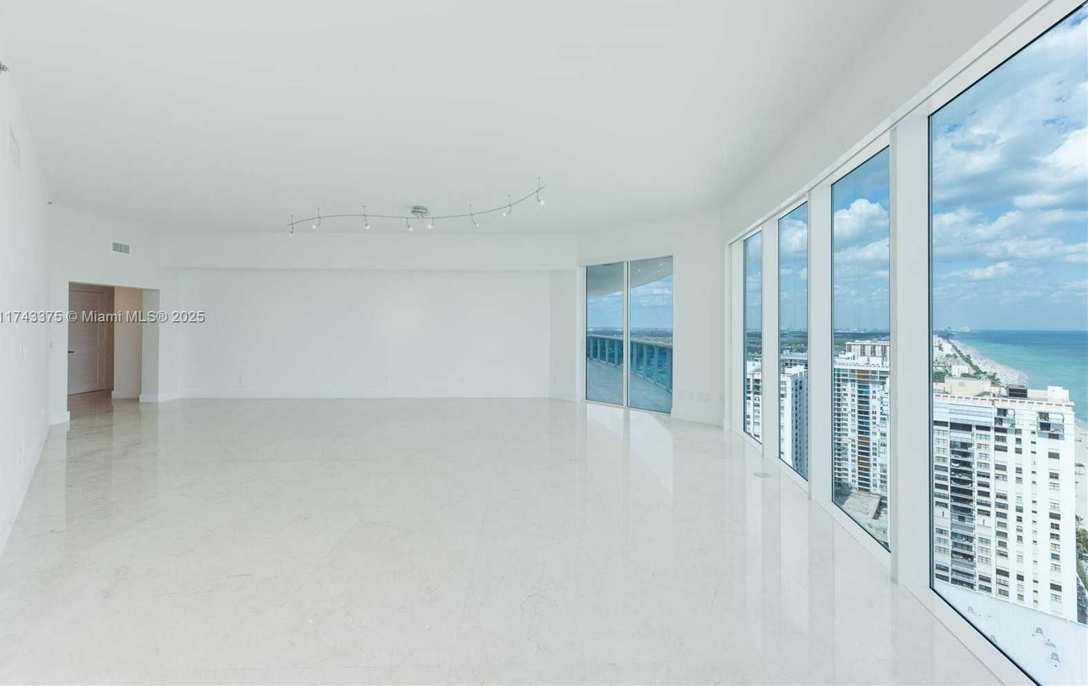 Small Image of 2711 SOUTH OCEAN DR #3302, Hollywood Number 4