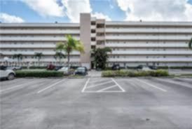 Small Image of Pembroke Pines Number 4