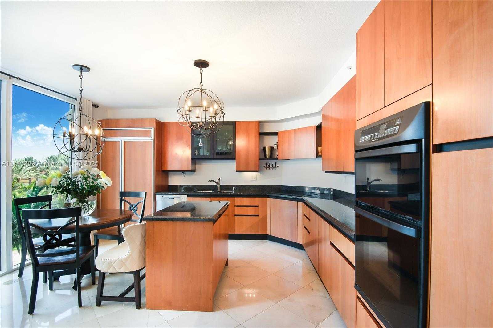 Small Image of 17555 Collins Ave, Sunny Isles Beach, FL 33160, USA Number 5