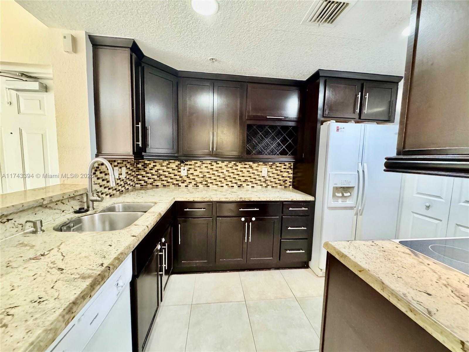 Small Image of 6540 NORTH WEST 114TH AVE #1402, Doral Number 15