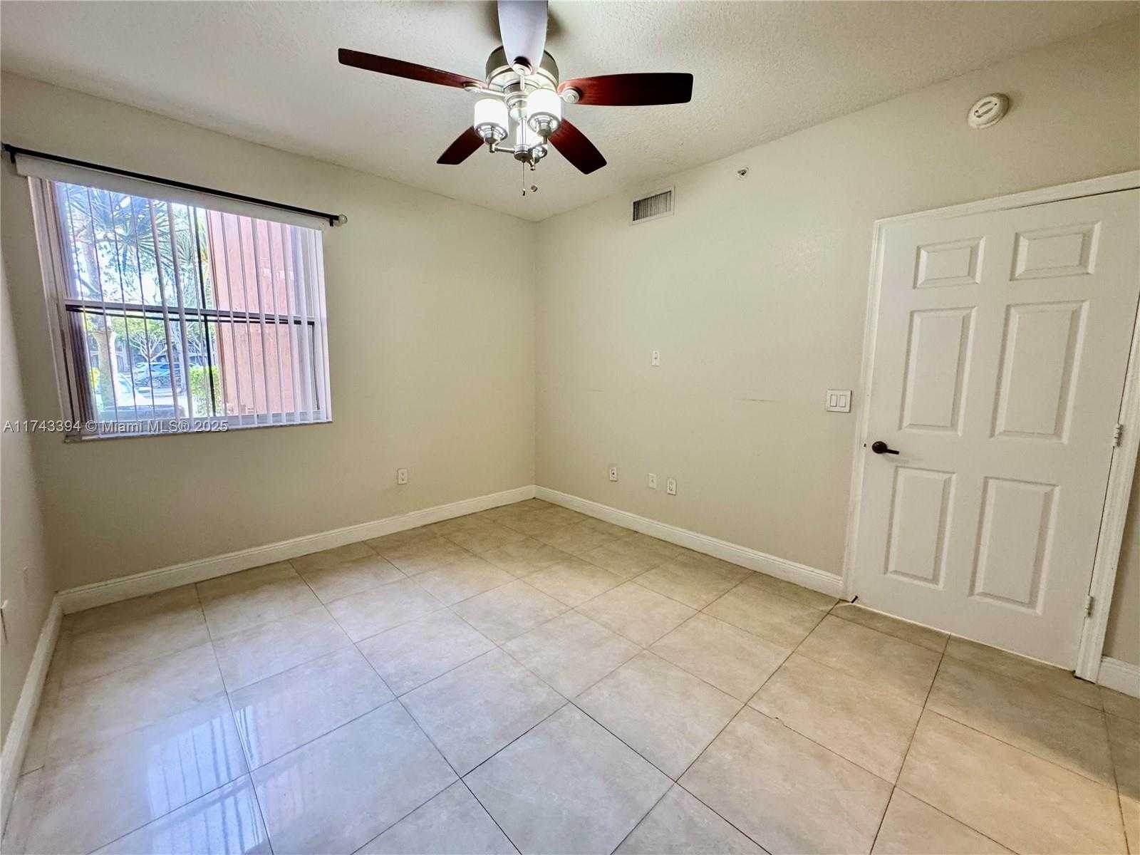 Small Image of 6540 NORTH WEST 114TH AVE #1402, Doral Number 29