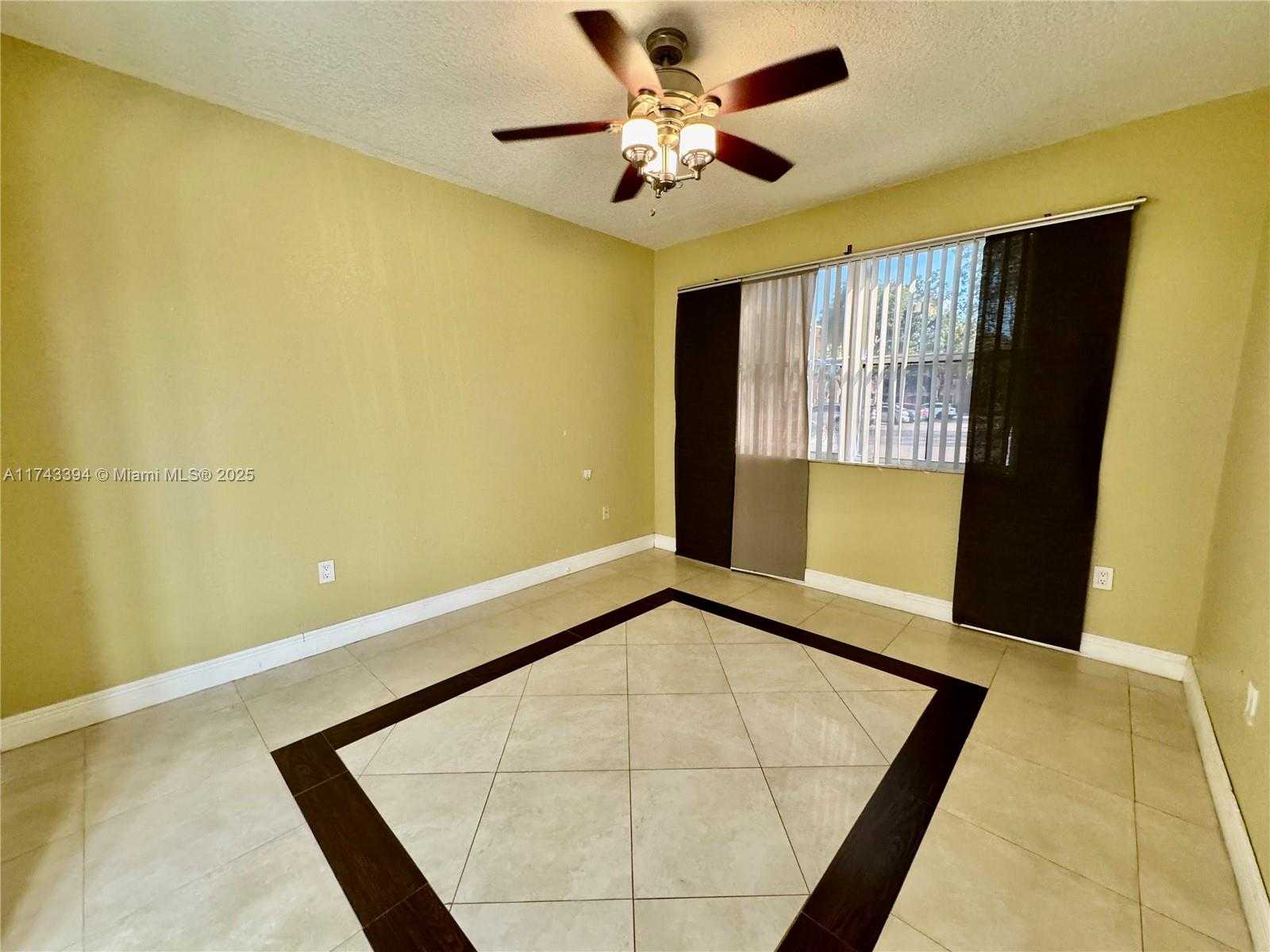 Small Image of 6540 NORTH WEST 114TH AVE #1402, Doral Number 35
