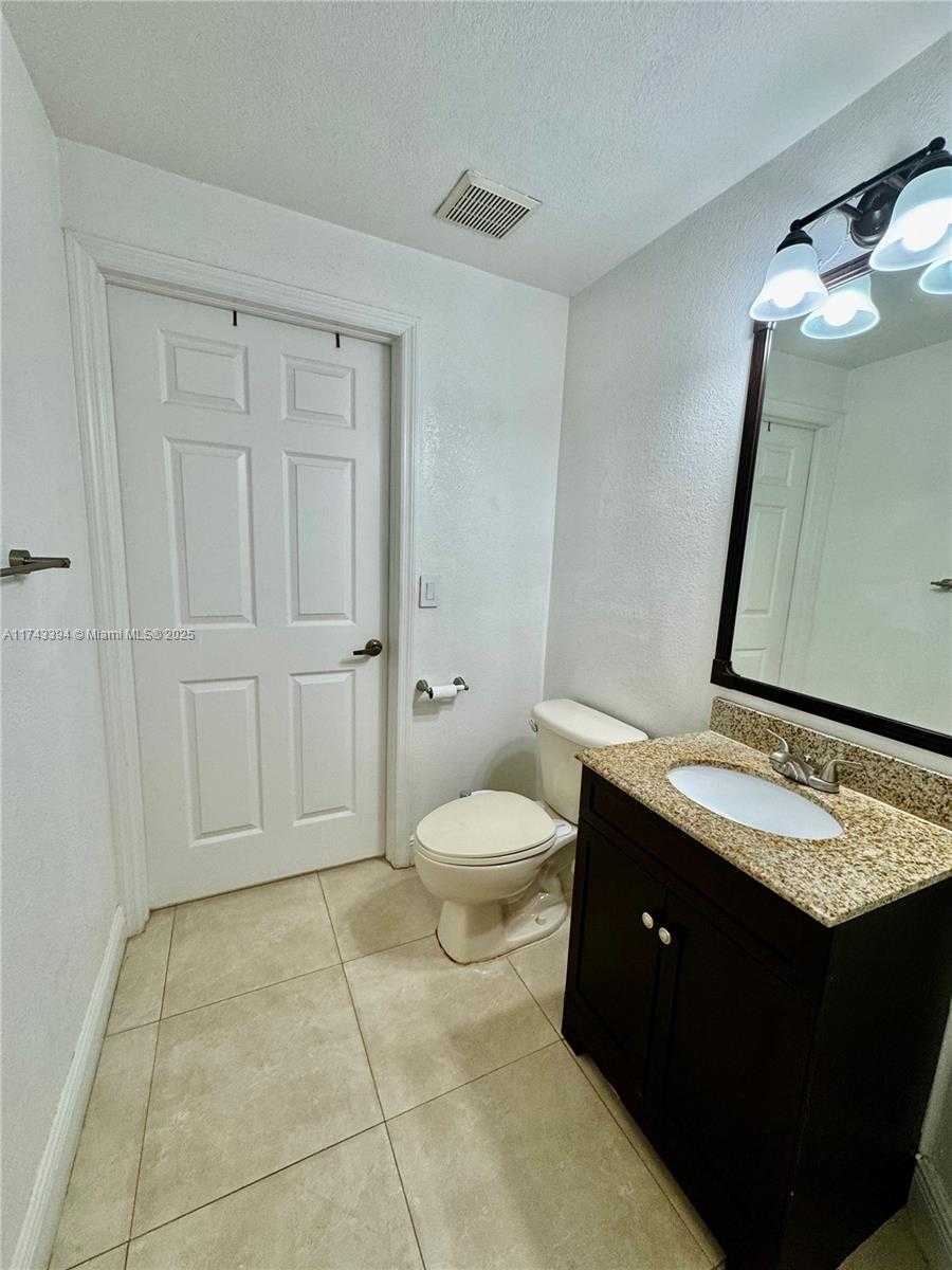 Small Image of 6540 NORTH WEST 114TH AVE #1402, Doral Number 40