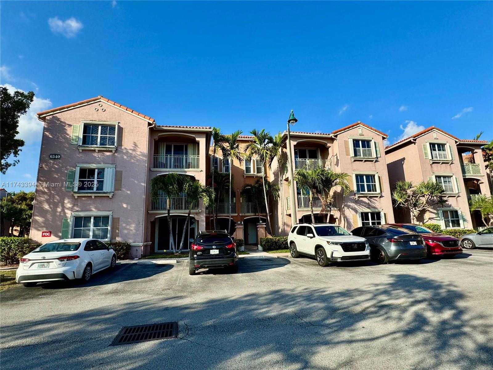 Small Image of 6540 NORTH WEST 114TH AVE #1402, Doral Number 47
