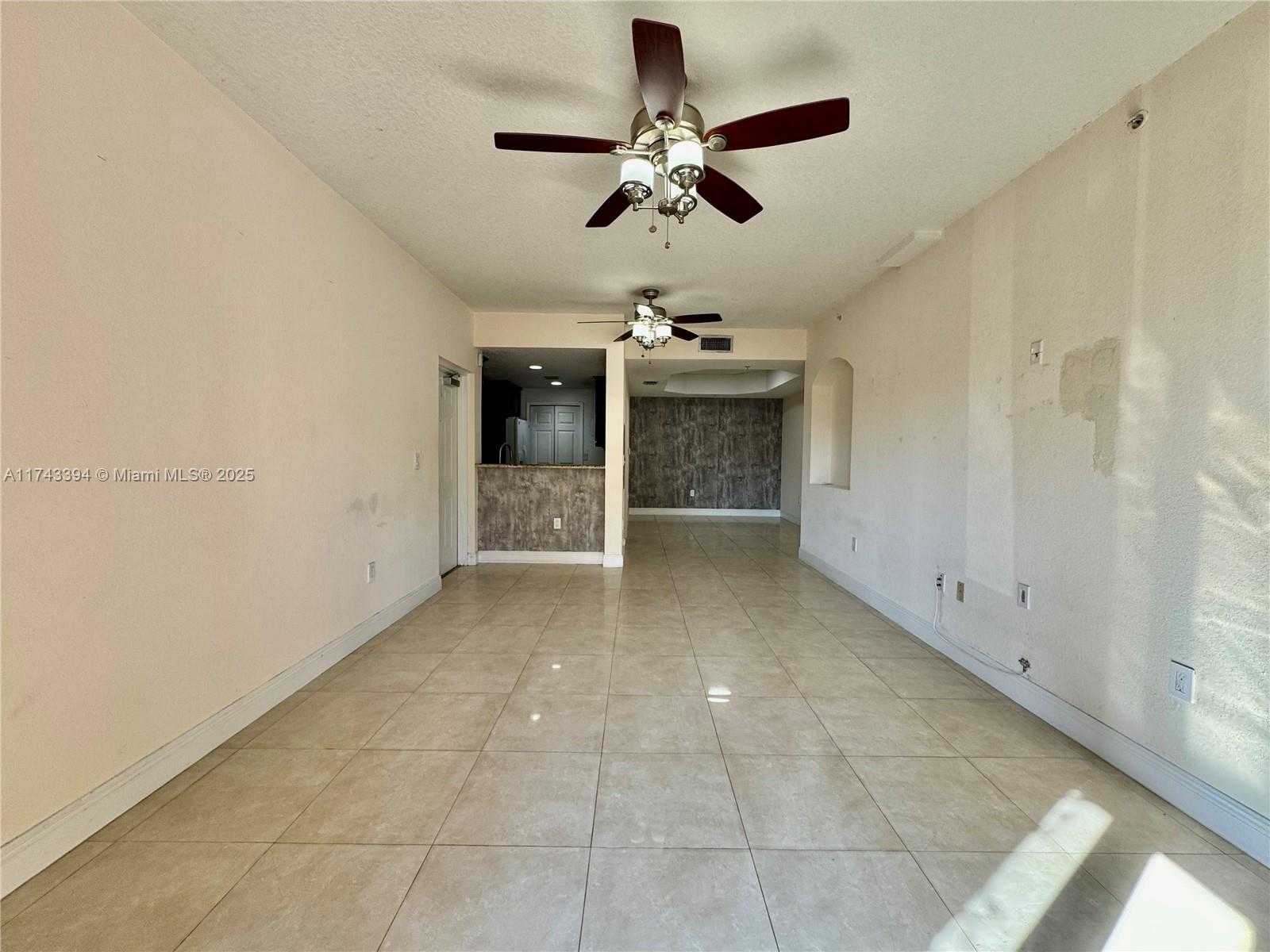 Small Image of 6540 NORTH WEST 114TH AVE #1402, Doral Number 5