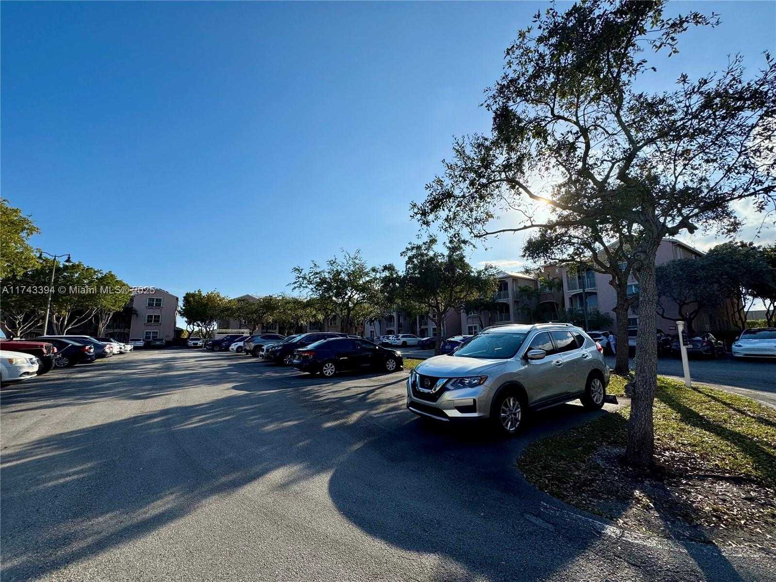Small Image of 6540 NORTH WEST 114TH AVE #1402, Doral Number 52