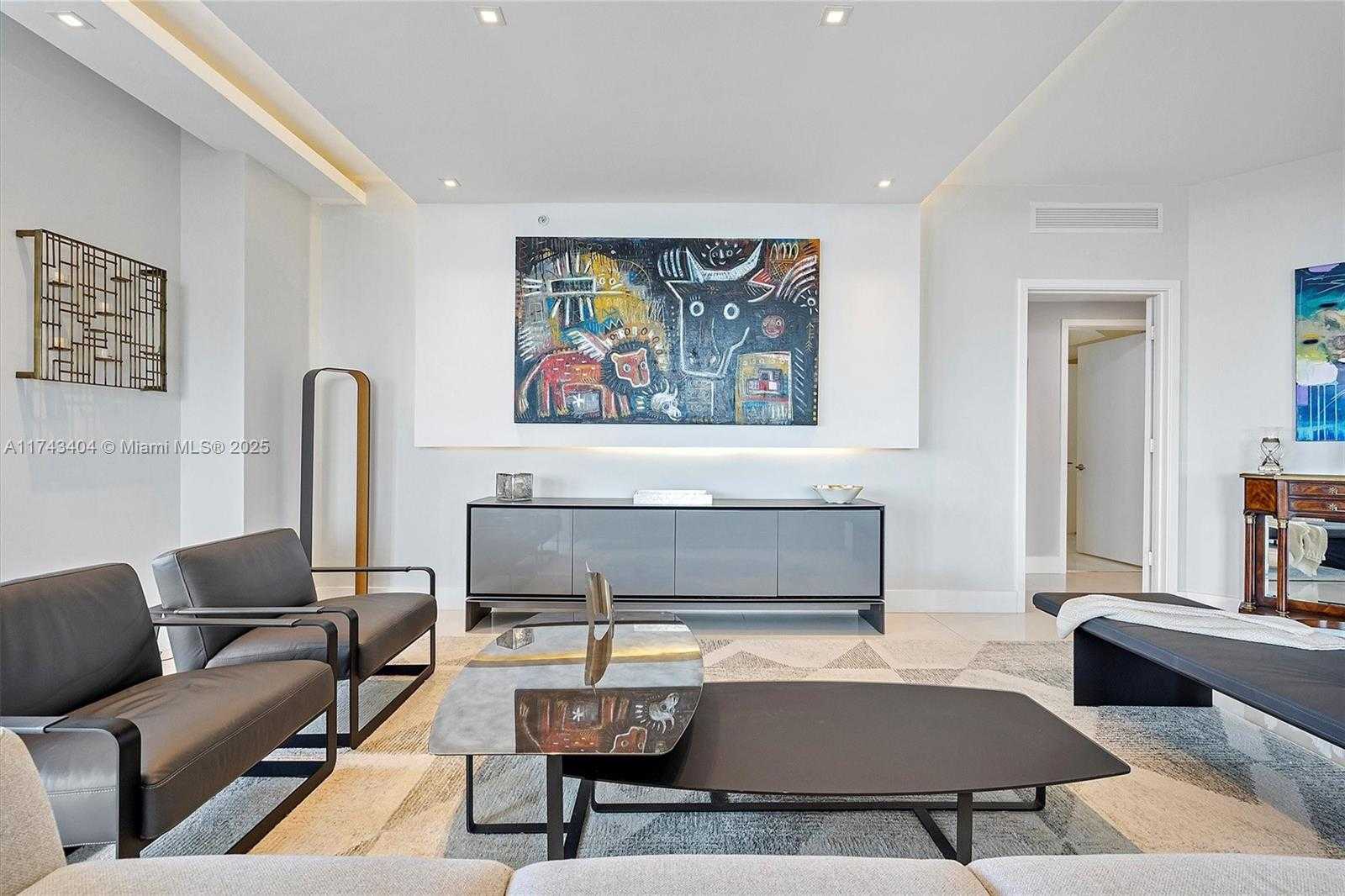 Small Image of 17301 BISCAYNE BLVD #2302, North Miami Beach Number 15
