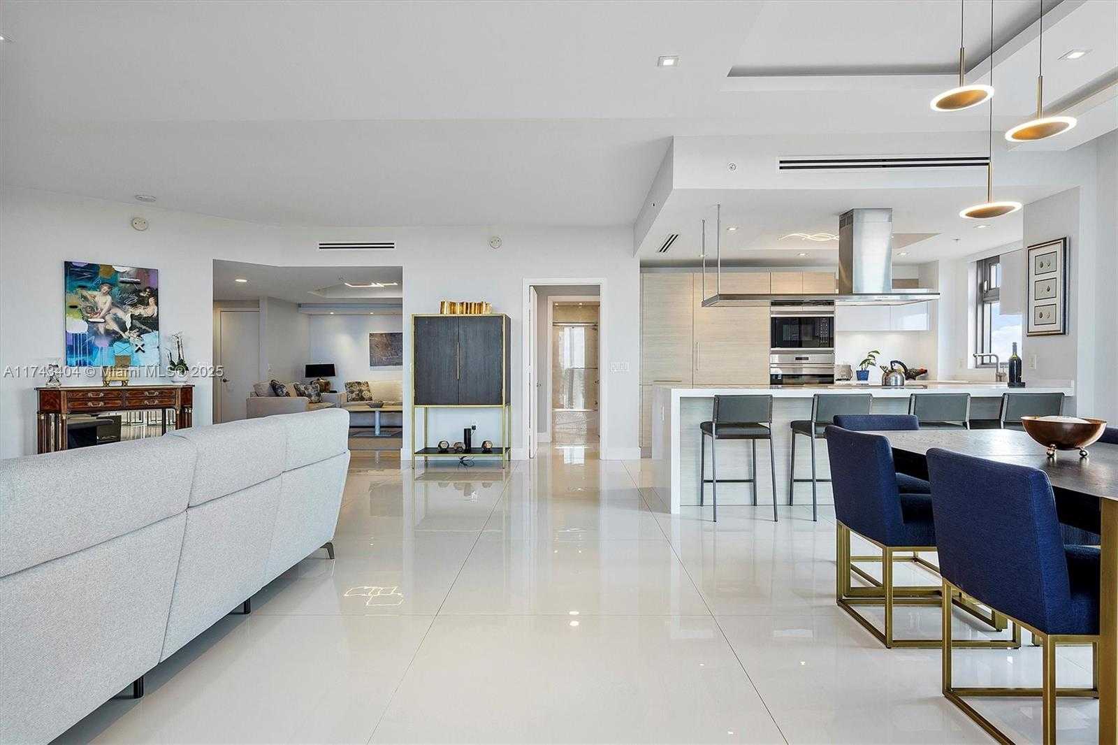 Small Image of 17301 BISCAYNE BLVD #2302, North Miami Beach Number 16