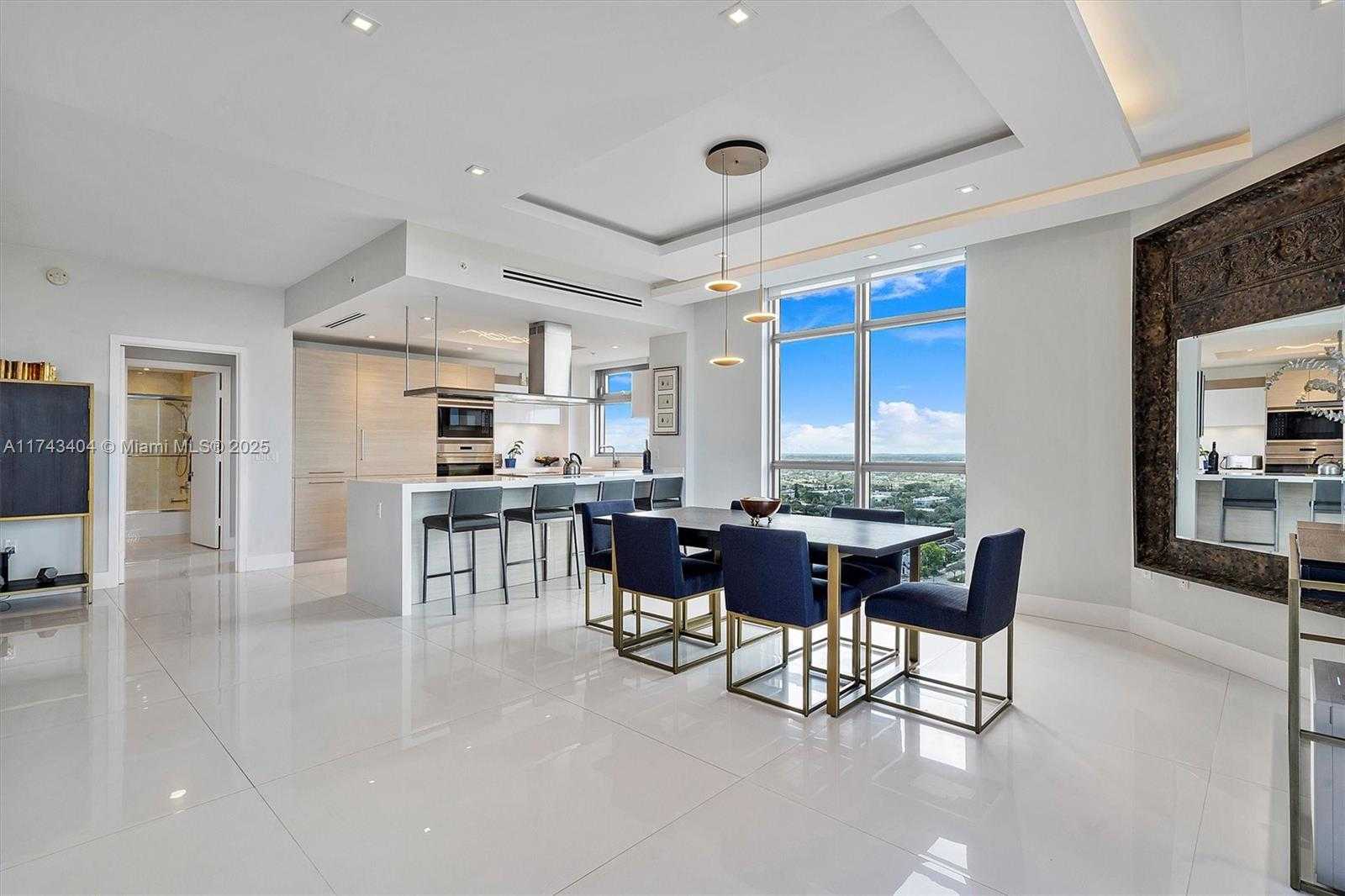Small Image of 17301 BISCAYNE BLVD #2302, North Miami Beach Number 17