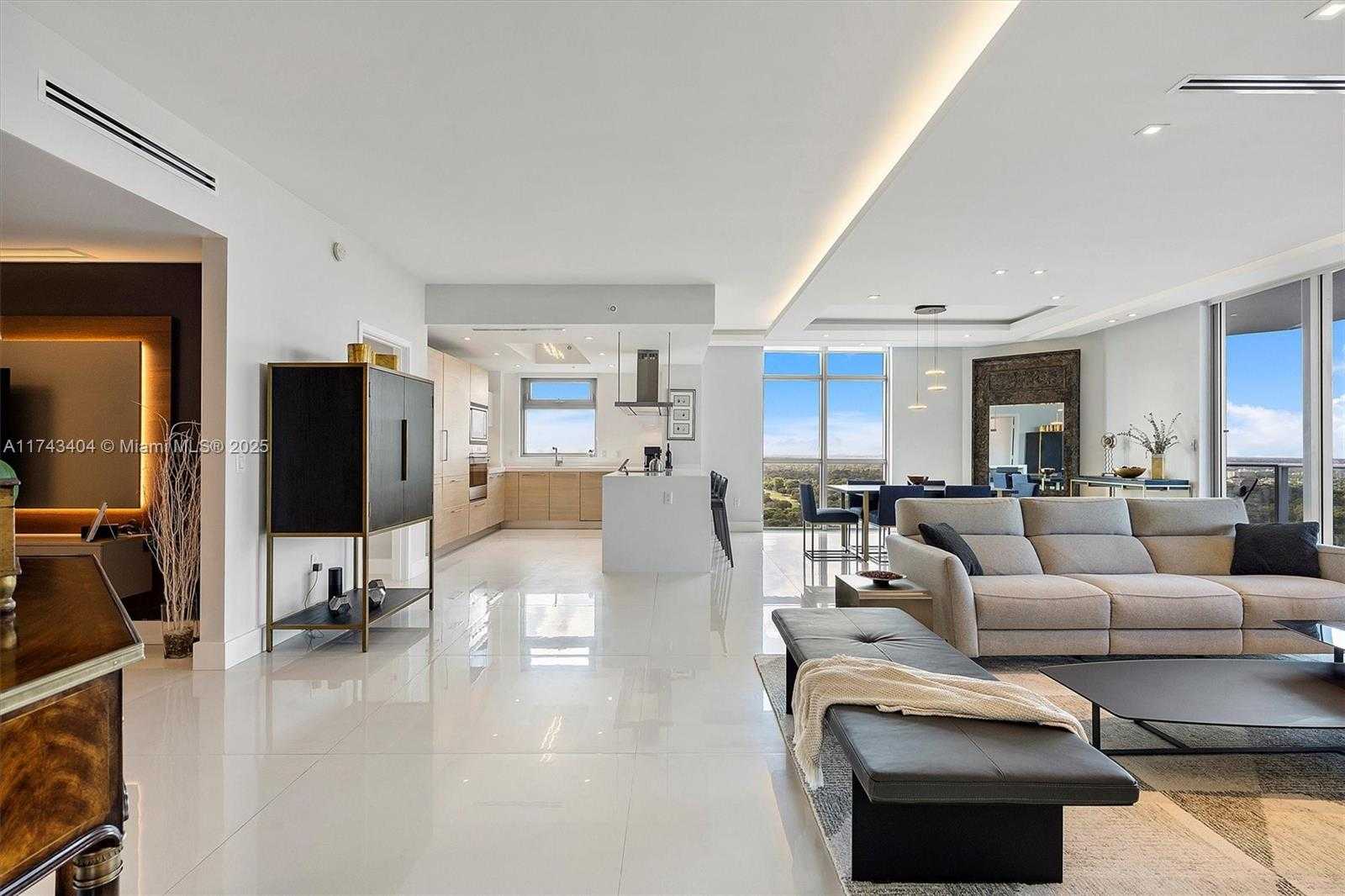 Small Image of 17301 BISCAYNE BLVD #2302, North Miami Beach Number 35