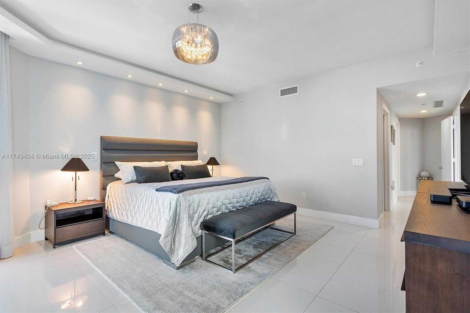 Small Image of 17301 BISCAYNE BLVD #2302, North Miami Beach Number 43