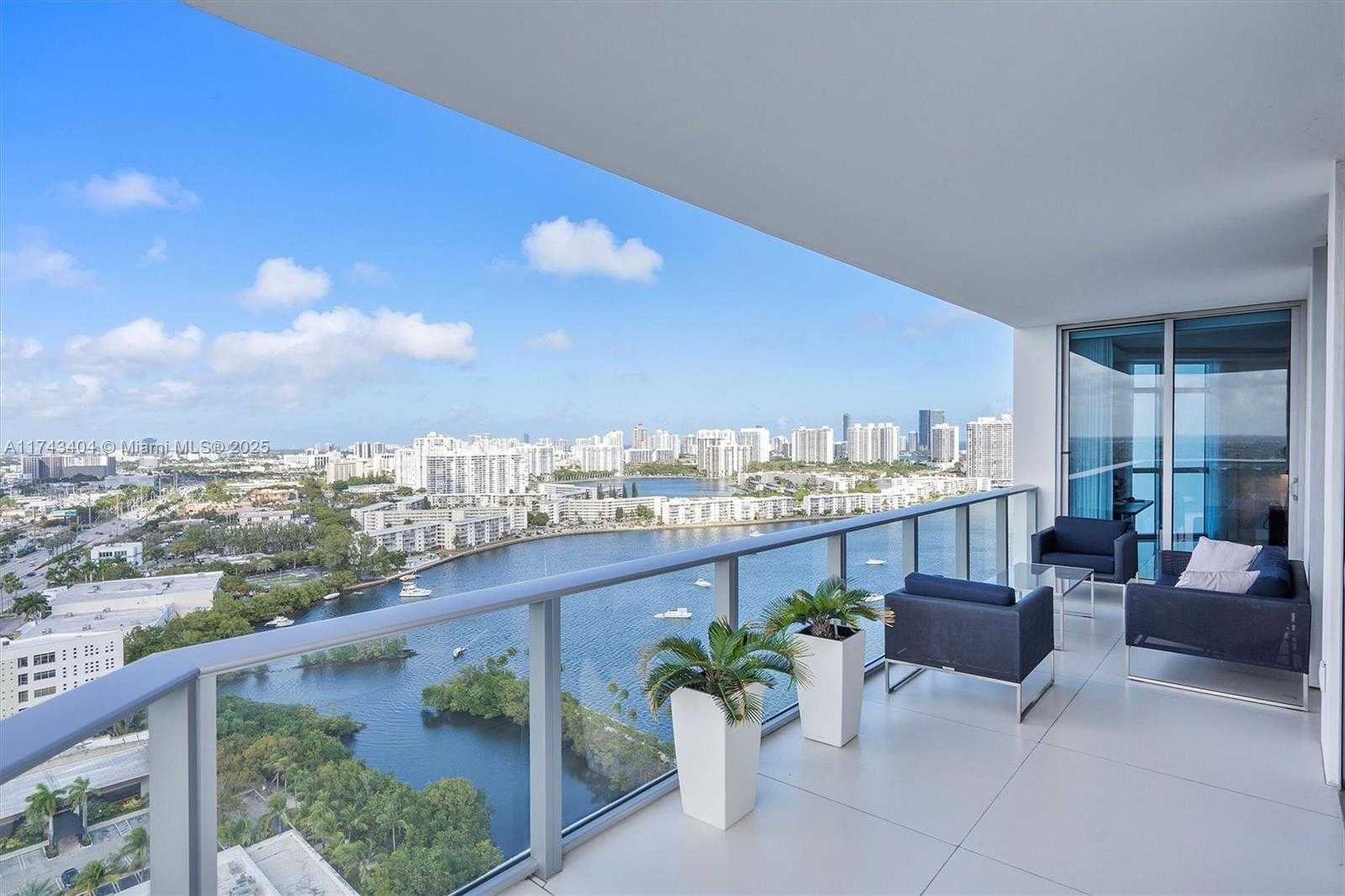 Small Image of 17301 BISCAYNE BLVD #2302, North Miami Beach Number 54