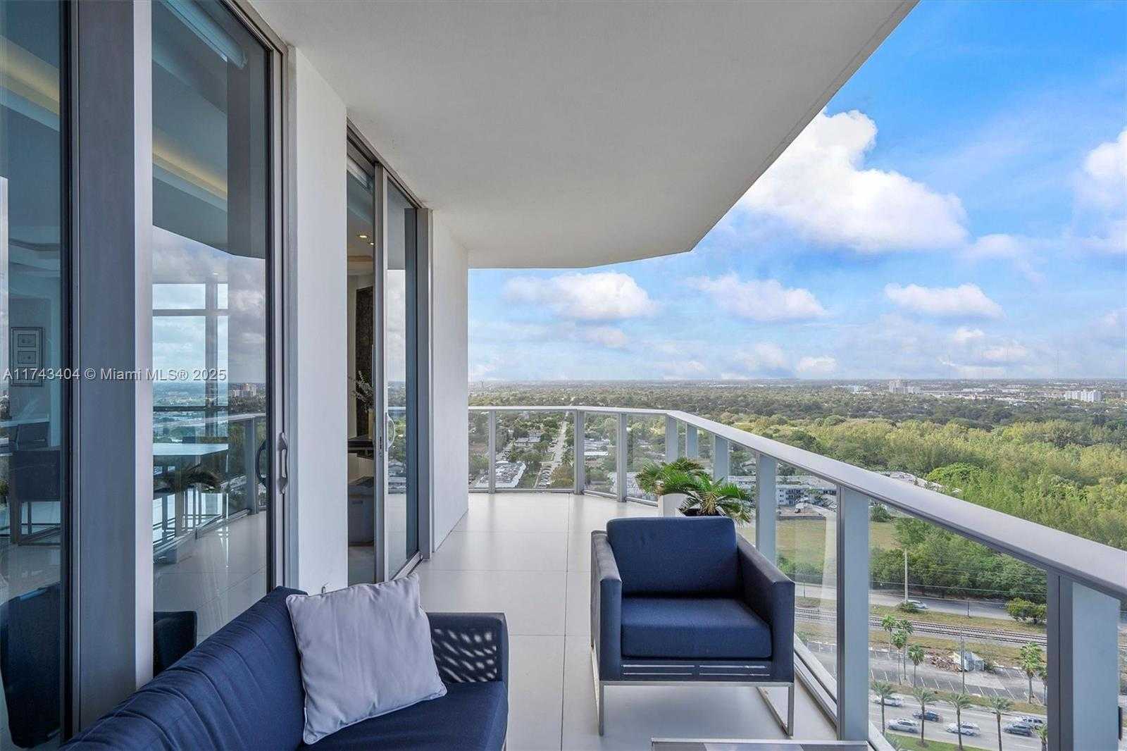 Small Image of 17301 BISCAYNE BLVD #2302, North Miami Beach Number 56