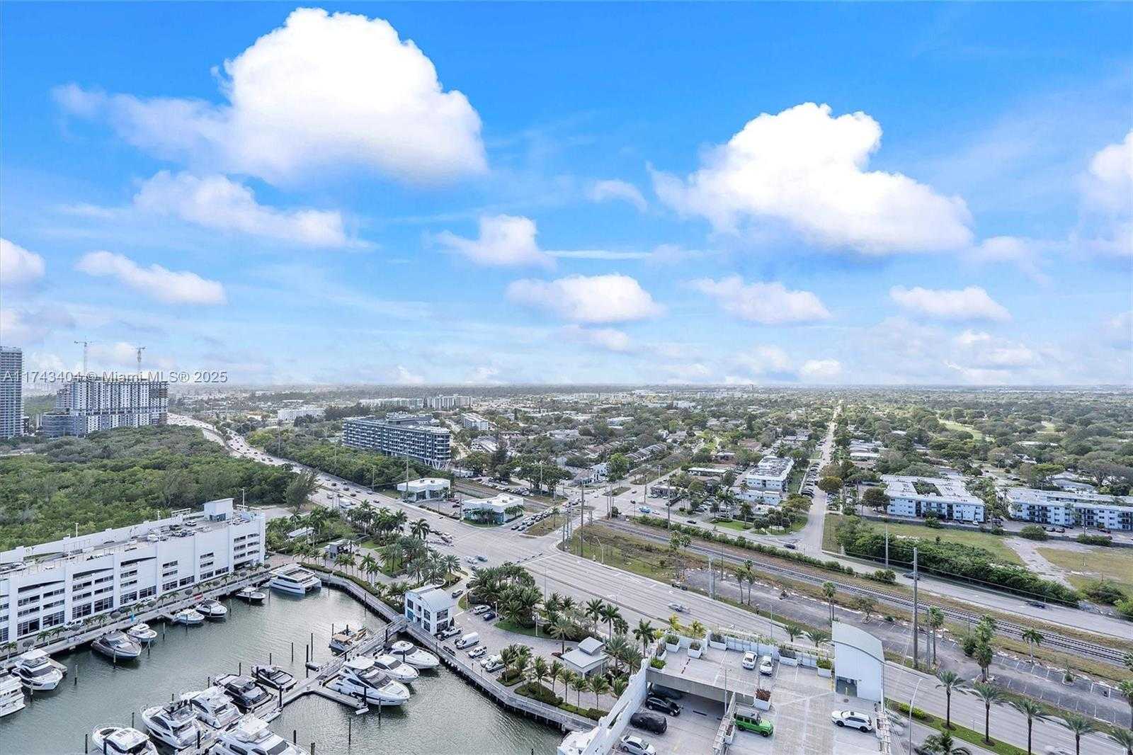Small Image of 17301 BISCAYNE BLVD #2302, North Miami Beach Number 60