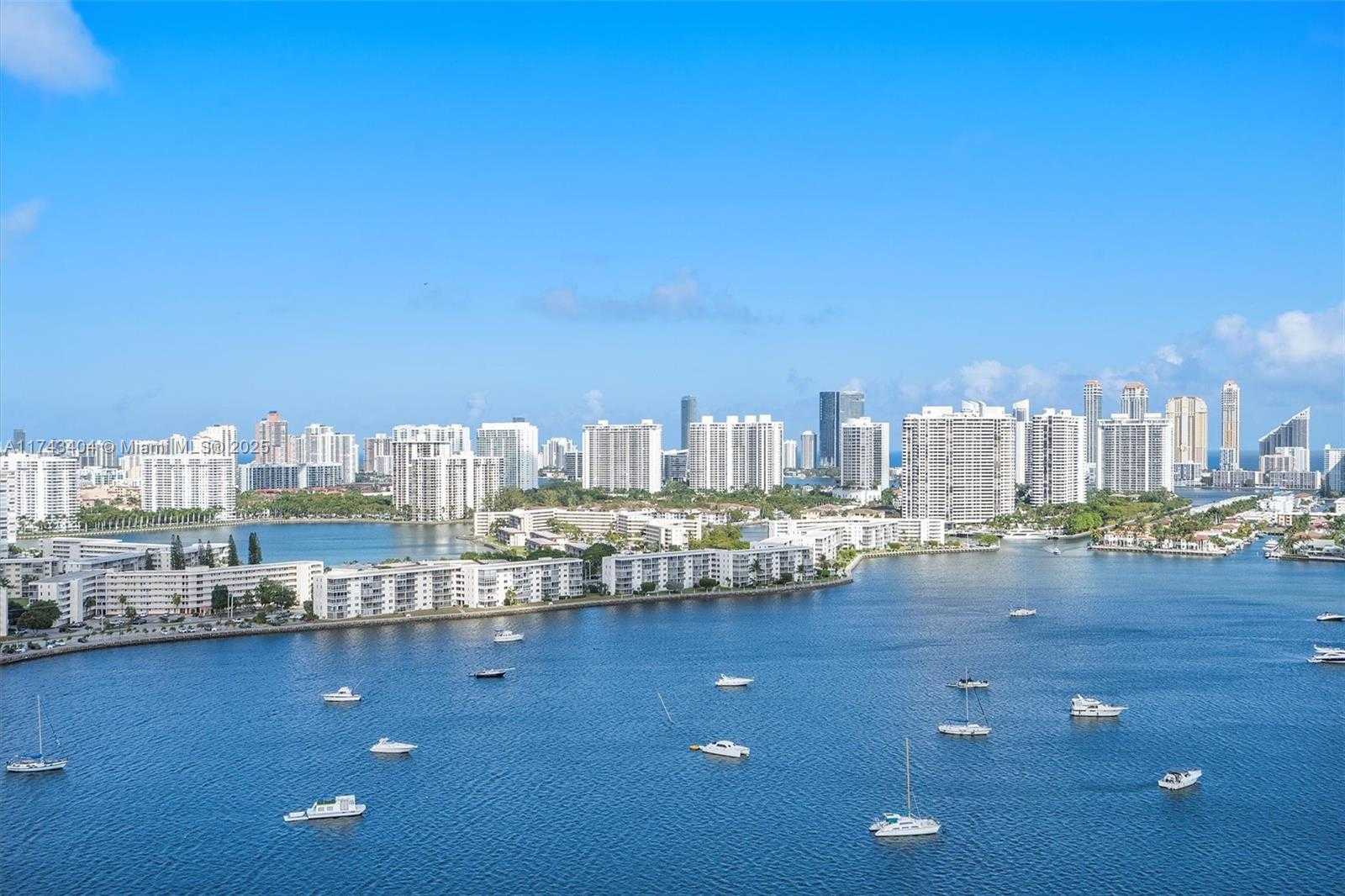 Small Image of 17301 BISCAYNE BLVD #2302, North Miami Beach Number 64