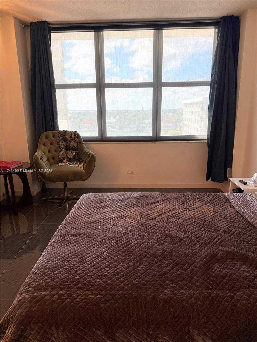 Small Image of 5601 Collins Ave, Miami Beach, FL 33140, USA Number 38