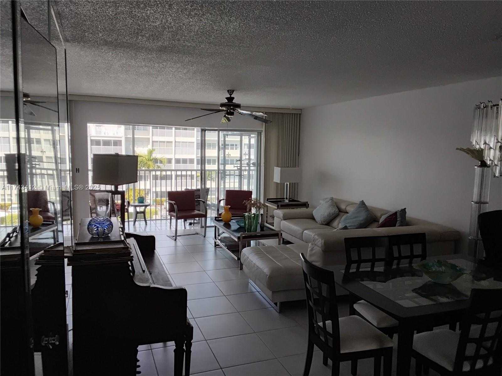 Small Image of 329 SOUTH EAST 3RD ST #405T, Hallandale Beach Number 4